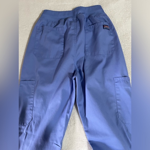 Scrub Set - Picture 5 of 6